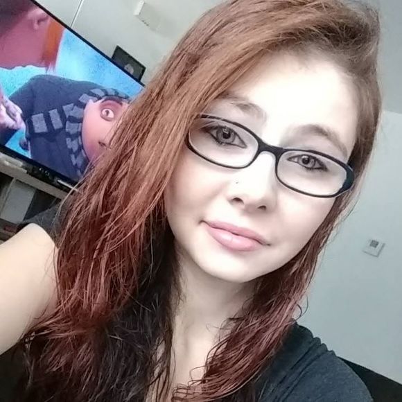 Meet your Posher, Heather - Picture 1 of 1